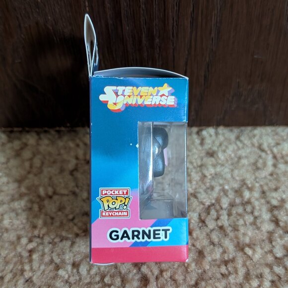 Funko Garnet Keychain NIB Rare! - Picture 2 of 7
